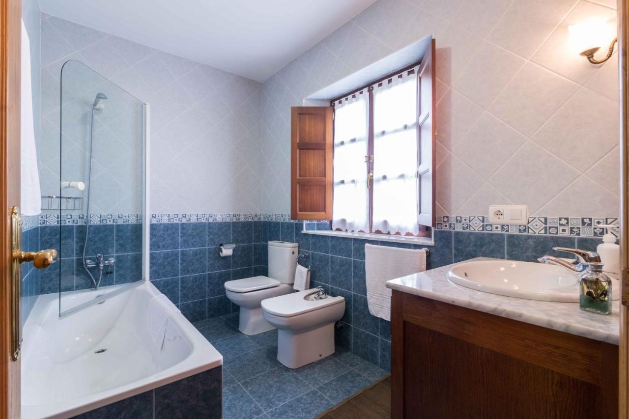 Apartamentos Castrovaselle Nº2 Tapia De Casariego Exteriör bild